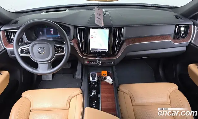 Volvo XC60 2025 2.0 автомат (гидро), миниатюра 7 Volvo XC60 2025 2.0 автомат (гидро), миниатюра 7
