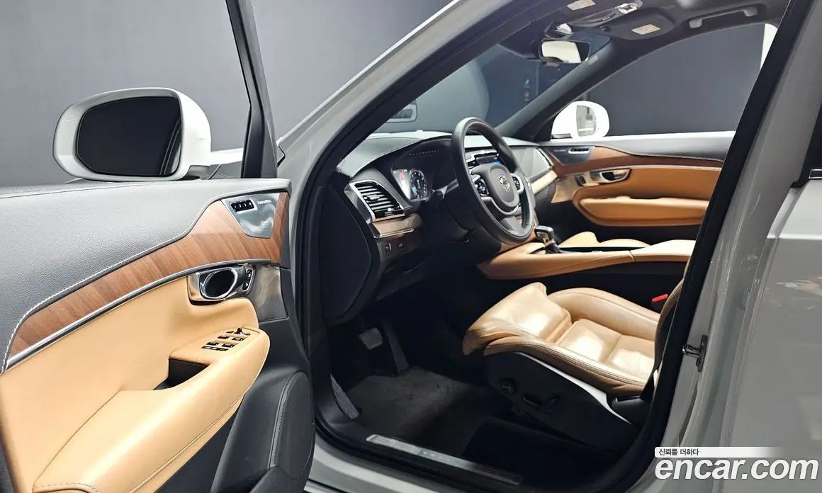 Volvo XC90 2019 2.0 автомат (гидро), фото 10 Volvo XC90 2019 2.0 автомат (гидро), фото 10