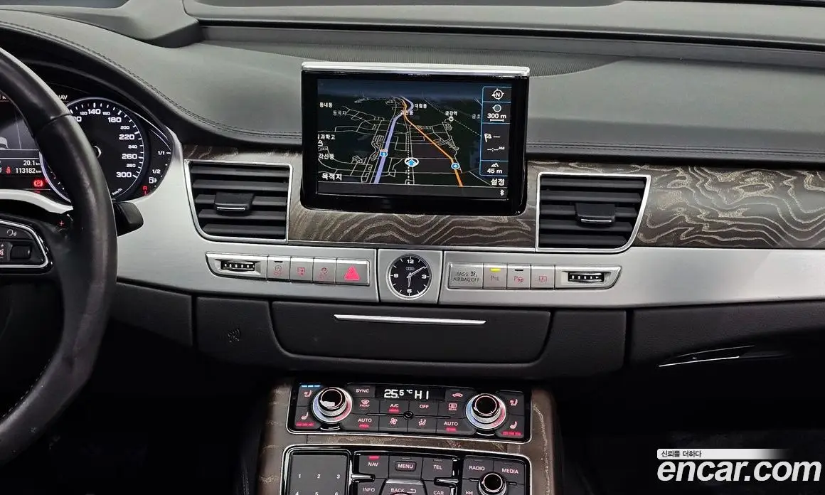 Audi A8 2016 4.0 автомат (гидро), фото 14 Audi A8 2016 4.0 автомат (гидро), фото 14