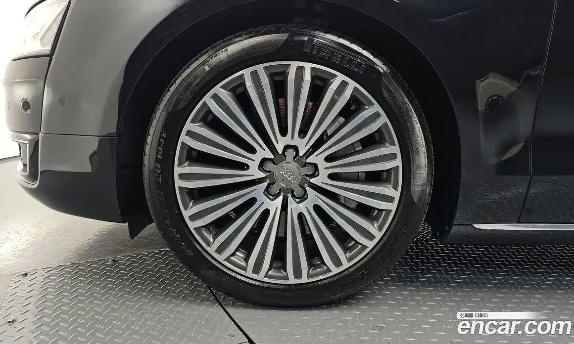 Audi A8 2016 4.0 автомат (гидро), фото 5 Audi A8 2016 4.0 автомат (гидро), фото 5