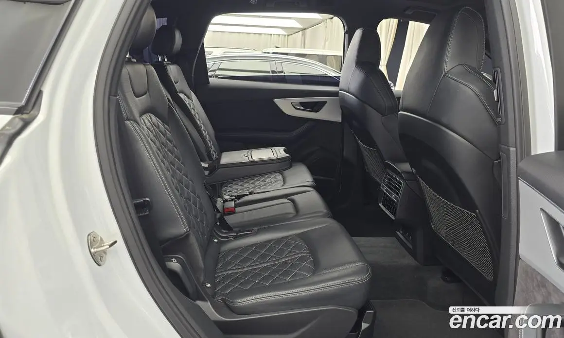Audi Q7 2022 3.0 автомат (гидро), фото 17
