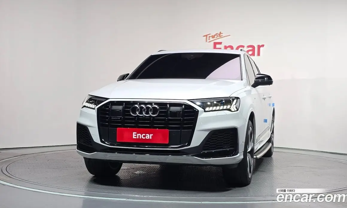 Audi Q7 2022 3.0 автомат (гидро), фото 3