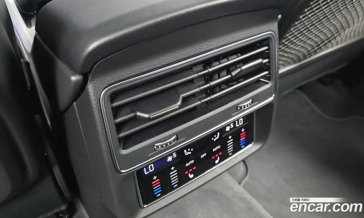 Audi Q7 2022 3.0 автомат (гидро), фото 31