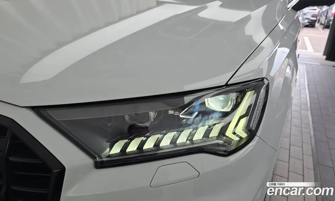 Audi Q7 2022 3.0 автомат (гидро), фото 8