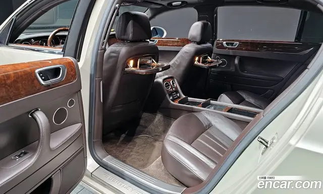 Bentley Flying Spur 2011 6.0 автомат (гидро), миниатюра 12