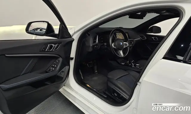 BMW 1 серия 2023 2.0 автомат (гидро), миниатюра 10