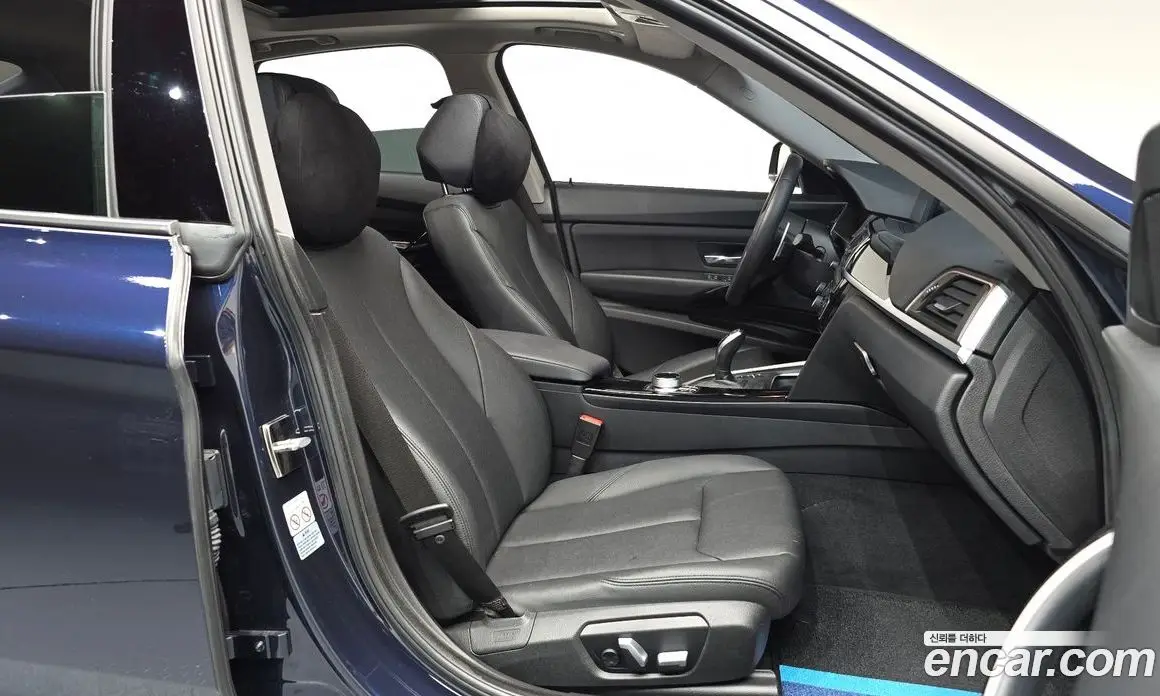 BMW 3 серия 2018 2.0 автомат (гидро), фото 17