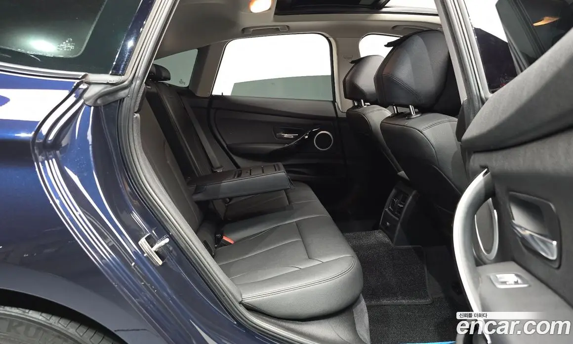 BMW 3 серия 2018 2.0 автомат (гидро), фото 18