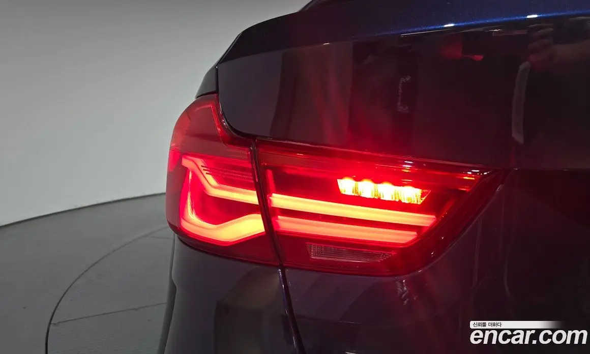BMW 3 серия 2018 2.0 автомат (гидро), фото 9