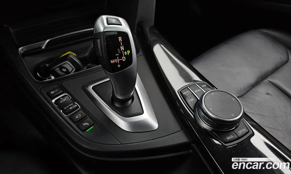 BMW 3 серия 2020 2.0 автомат (гидро), фото 9