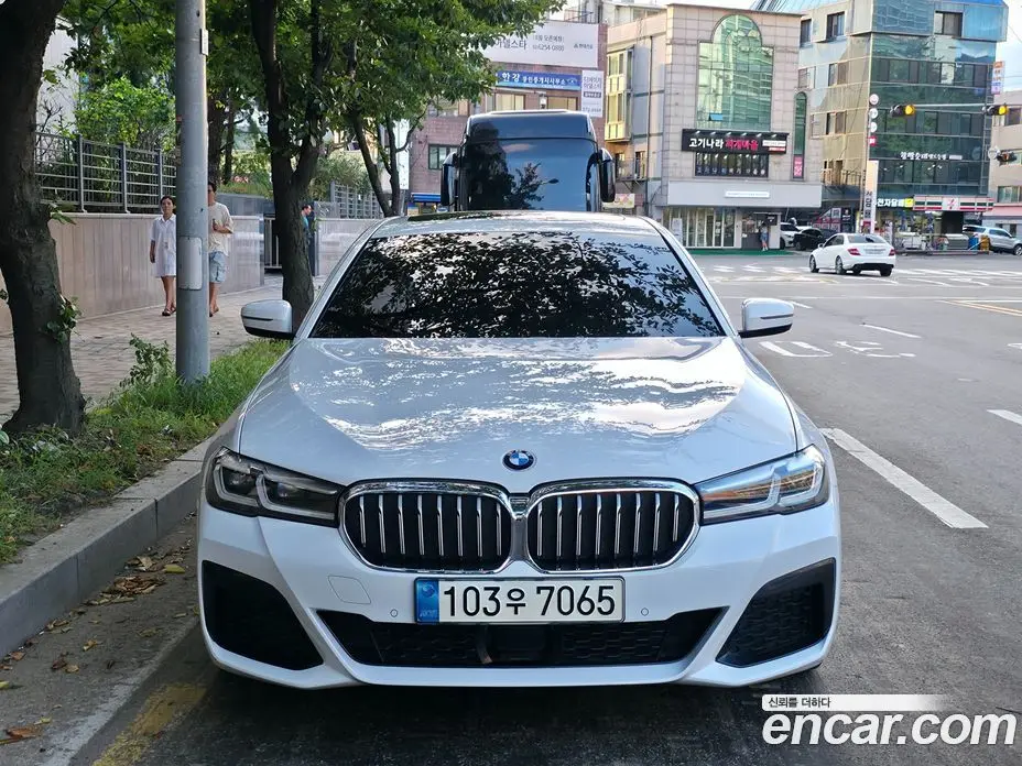 BMW 5 серия 2021 2.0 автомат (гидро), фото 2 BMW 5 серия 2021 2.0 автомат (гидро), фото 2