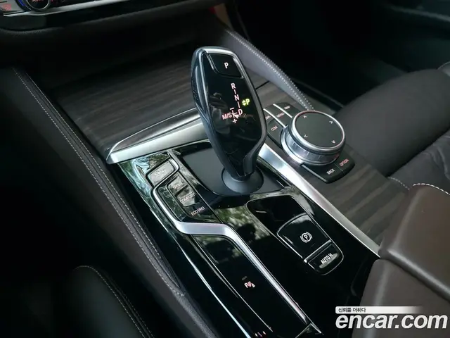 BMW 5 серия 2021 2.0 автомат (гидро), миниатюра 10 BMW 5 серия 2021 2.0 автомат (гидро), миниатюра 10