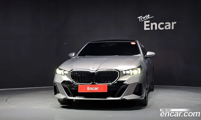 BMW 5 серия 2025 2.0 автомат (гидро), миниатюра 3 BMW 5 серия 2025 2.0 автомат (гидро), миниатюра 3