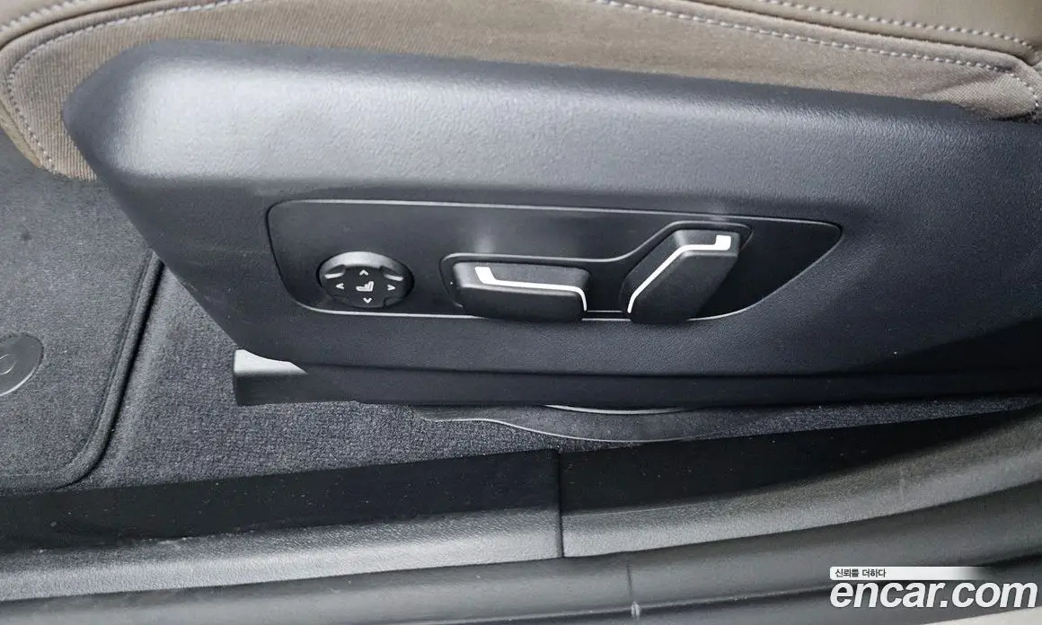 BMW 5 серия 2025 2.0 автомат (гидро), фото 31 BMW 5 серия 2025 2.0 автомат (гидро), фото 31