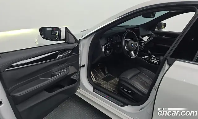 BMW 6 серия 2023 3.0 автомат (гидро), миниатюра 10 BMW 6 серия 2023 3.0 автомат (гидро), миниатюра 10