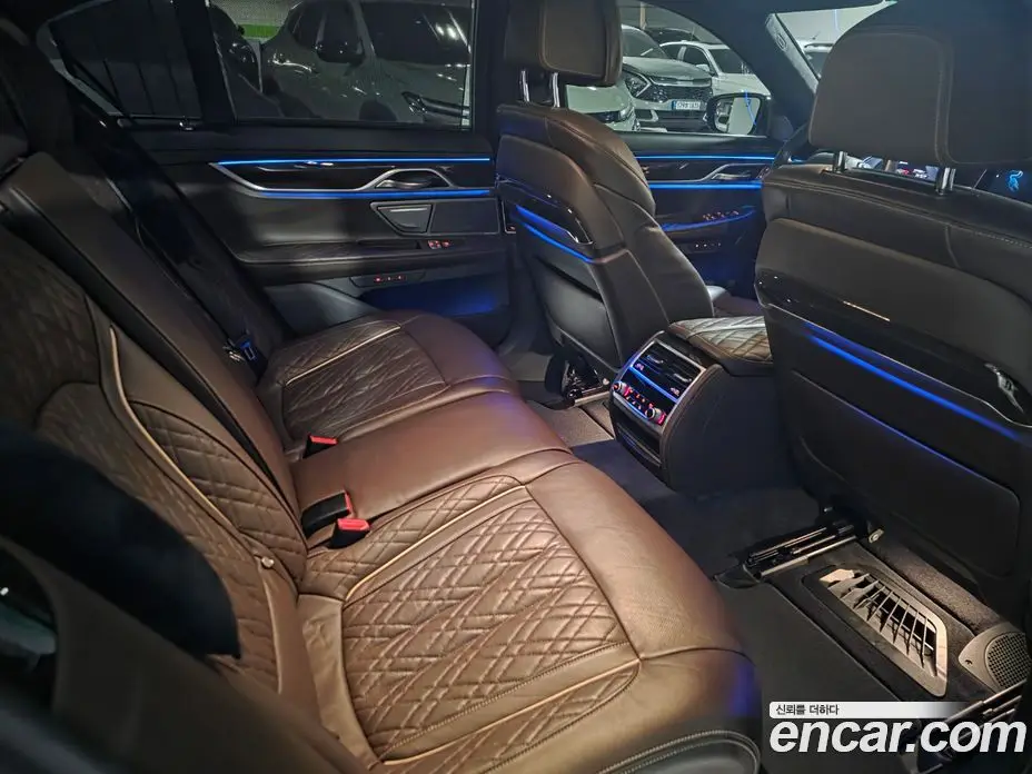 BMW 7 серия 2021 3.0 автомат (гидро), фото 13 BMW 7 серия 2021 3.0 автомат (гидро), фото 13