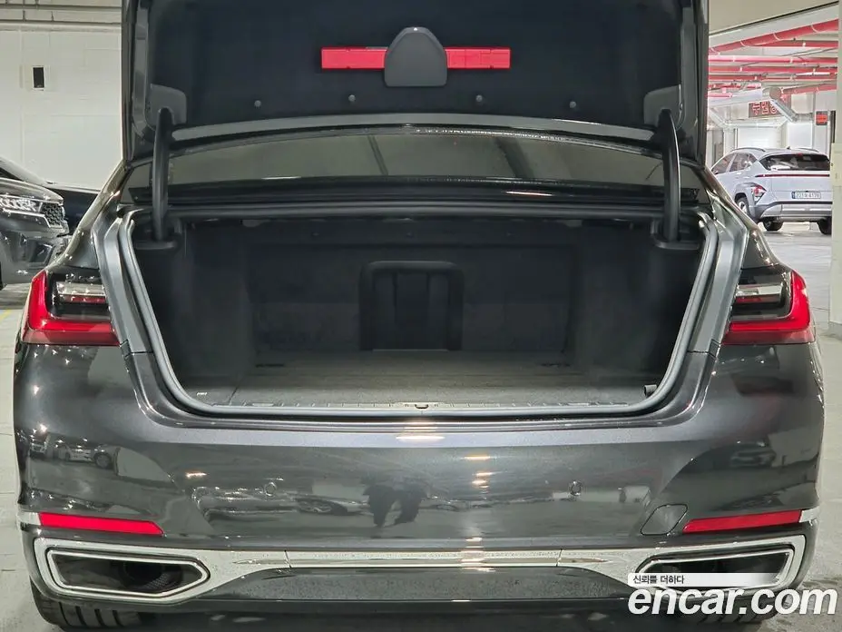 BMW 7 серия 2021 3.0 автомат (гидро), фото 18 BMW 7 серия 2021 3.0 автомат (гидро), фото 18