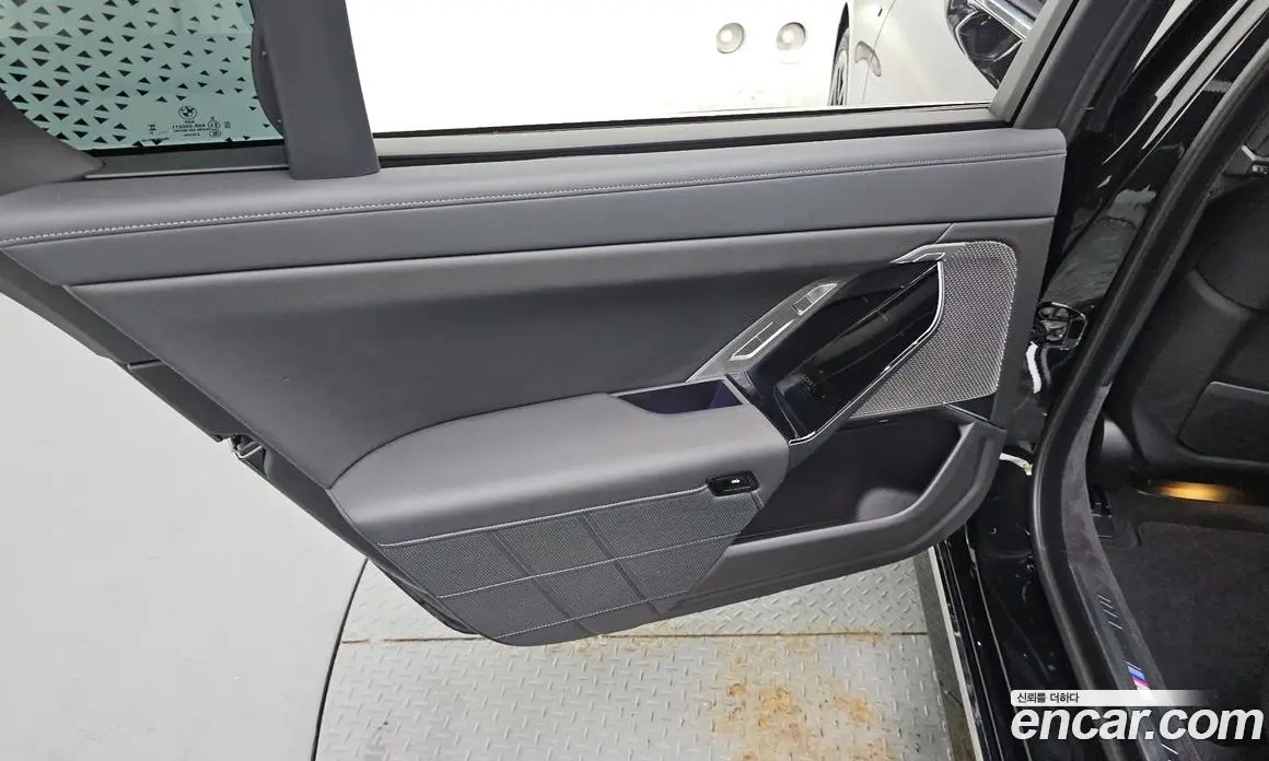 BMW 7 серия 2024 3.0 автомат (гидро), фото 15 BMW 7 серия 2024 3.0 автомат (гидро), фото 15
