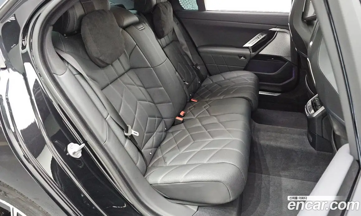 BMW 7 серия 2024 3.0 автомат (гидро), фото 17 BMW 7 серия 2024 3.0 автомат (гидро), фото 17