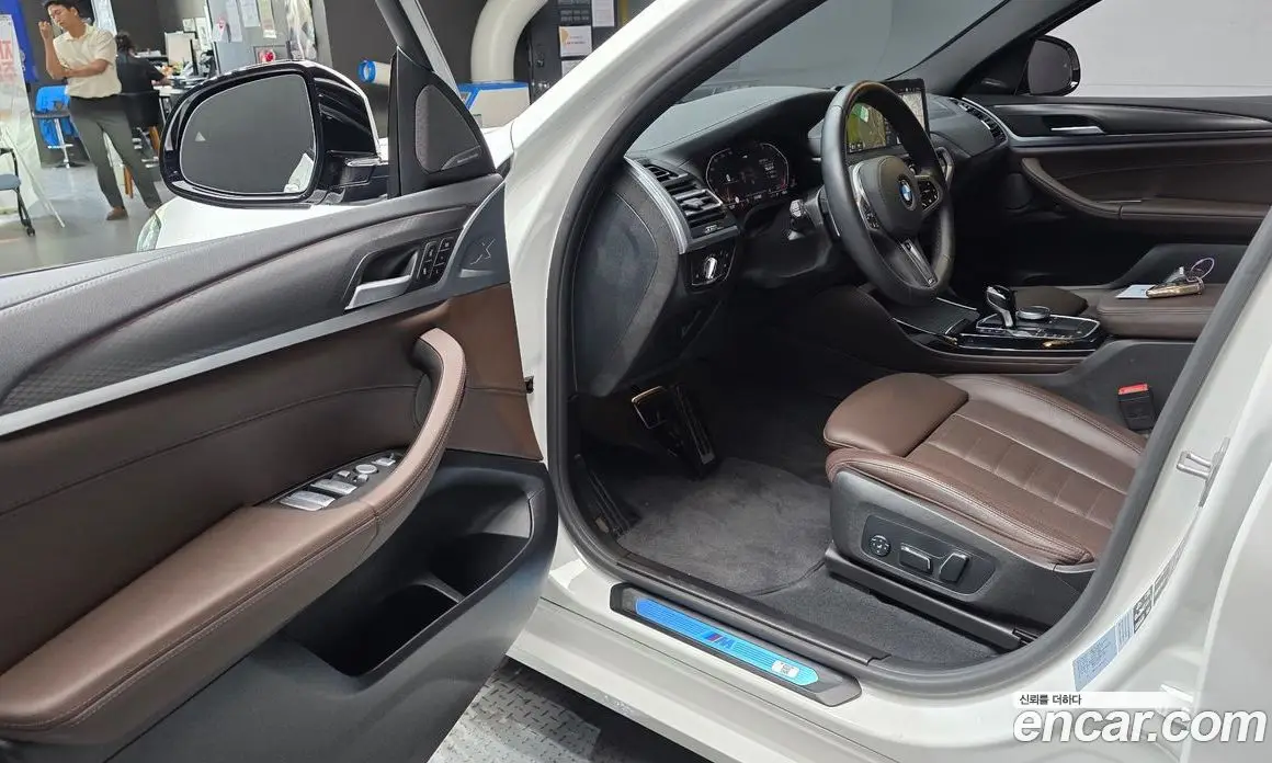 BMW X4 2025 2.0 автомат (гидро), фото 13 BMW X4 2025 2.0 автомат (гидро), фото 13
