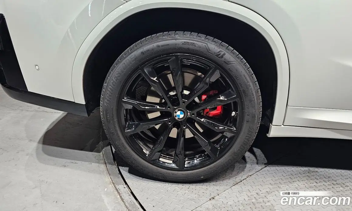 BMW X4 2025 2.0 автомат (гидро), фото 5 BMW X4 2025 2.0 автомат (гидро), фото 5