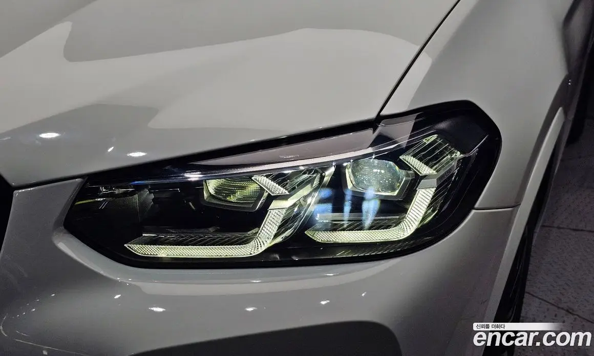 BMW X4 2025 2.0 автомат (гидро), фото 8 BMW X4 2025 2.0 автомат (гидро), фото 8