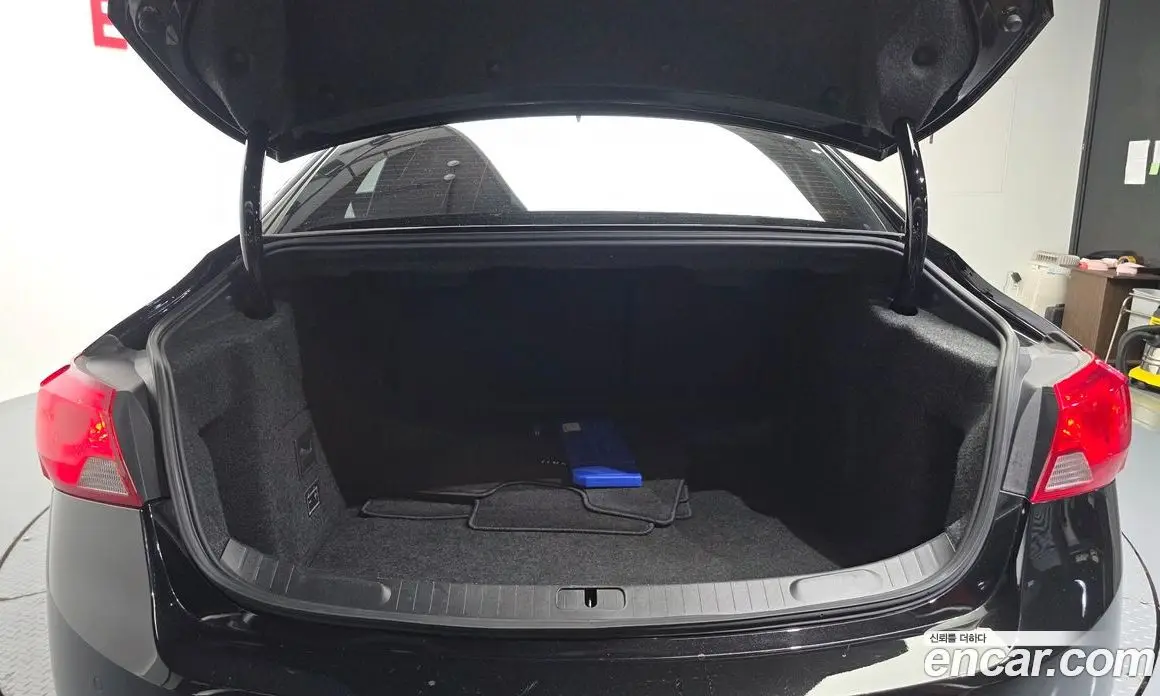 Chevrolet Impala 2019 2.5 автомат (гидро), фото 31