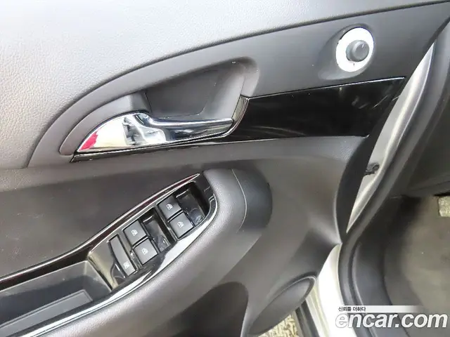 Chevrolet Orlando 2012 2.0 автомат (гидро), миниатюра 11
