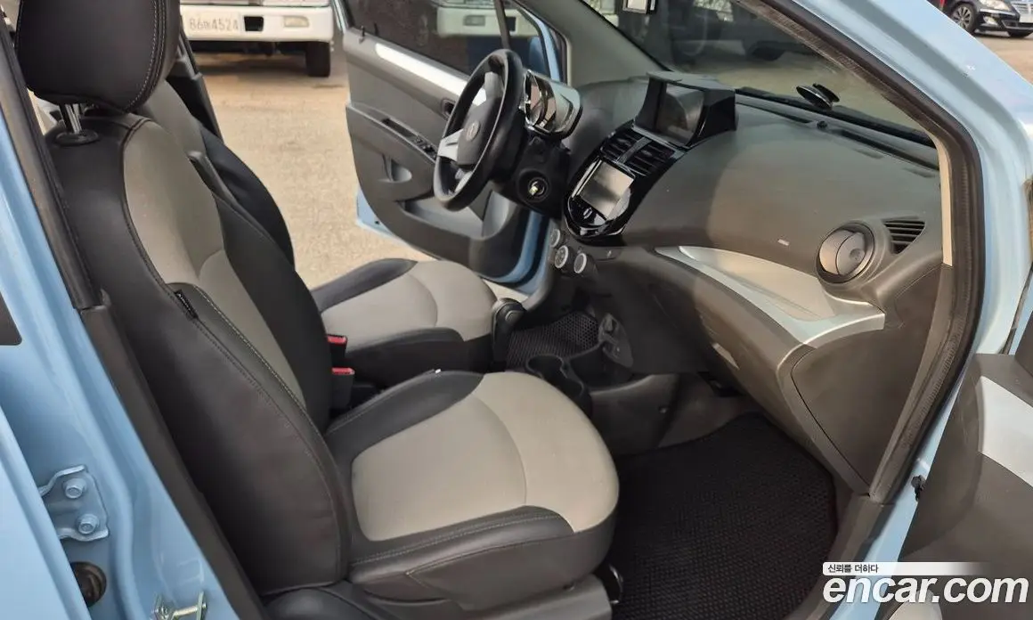 Chevrolet Spark 2014 1.0 автомат (гидро), фото 11