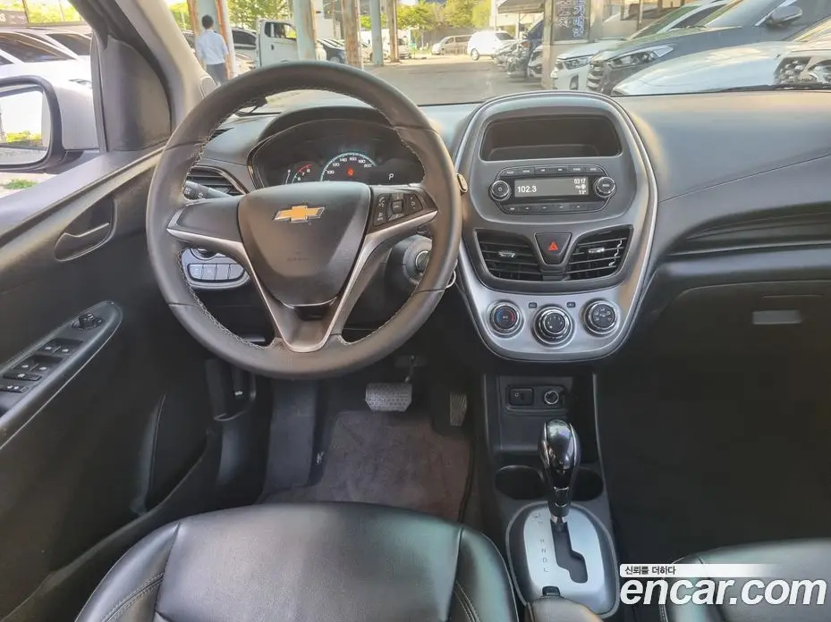 Chevrolet Spark 2015 1.0 автомат (гидро), фото 7