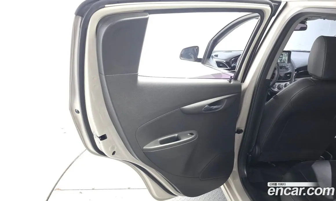 Chevrolet Spark 2018 1.0 автомат (гидро), фото 15