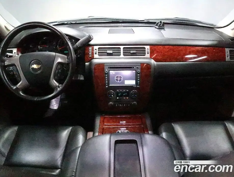 Chevrolet Surburban 2013 5.3 автомат (гидро), фото 17 Chevrolet Surburban 2013 5.3 автомат (гидро), фото 17