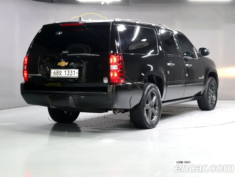 Chevrolet Surburban 2013 5.3 автомат (гидро), фото 3 Chevrolet Surburban 2013 5.3 автомат (гидро), фото 3