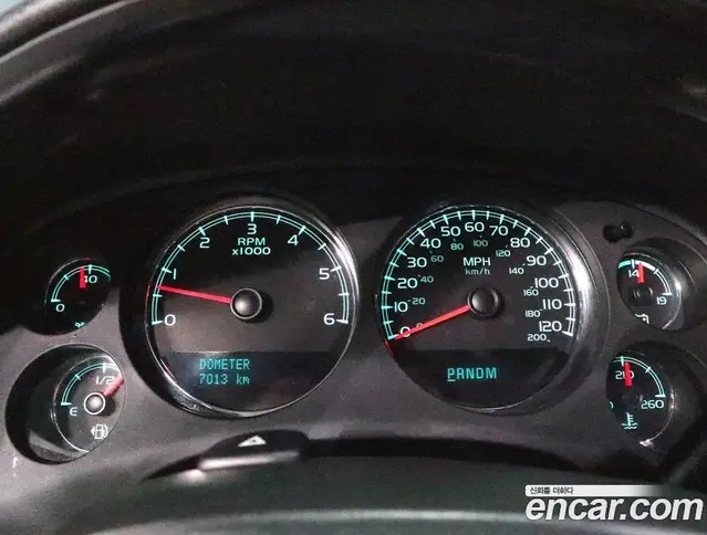 Chevrolet Surburban 2013 5.3 автомат (гидро), миниатюра 8 Chevrolet Surburban 2013 5.3 автомат (гидро), миниатюра 8