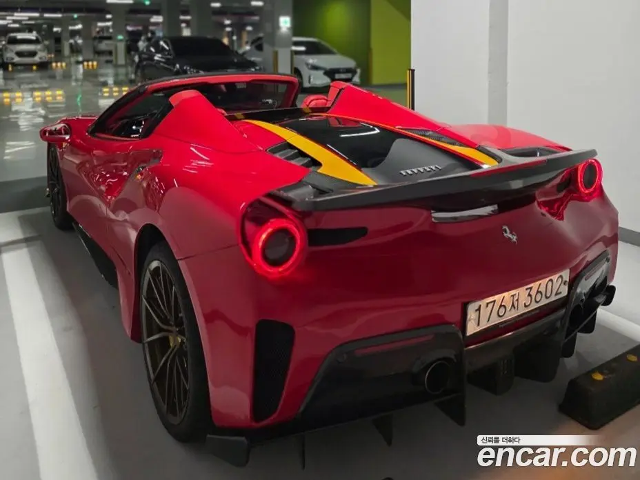 Ferrari 488 2016 3.9 автомат (гидро), фото 19 Ferrari 488 2016 3.9 автомат (гидро), фото 19