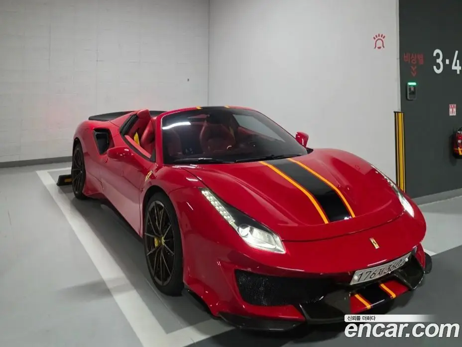 Ferrari 488 2016 3.9 автомат (гидро), фото 20 Ferrari 488 2016 3.9 автомат (гидро), фото 20