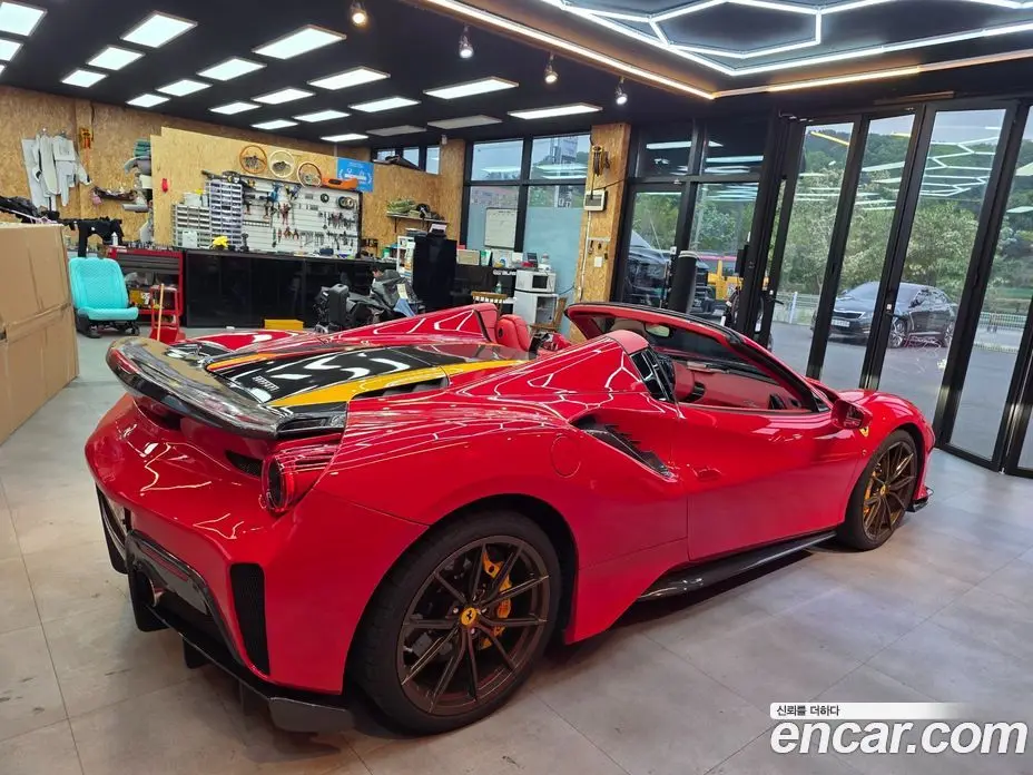 Ferrari 488 2016 3.9 автомат (гидро), фото 8 Ferrari 488 2016 3.9 автомат (гидро), фото 8
