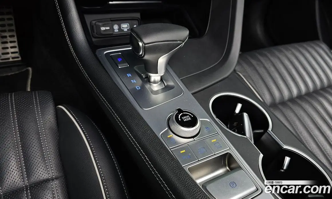 Genesis G70 2018 2.0 автомат (гидро), фото 11 Genesis G70 2018 2.0 автомат (гидро), фото 11