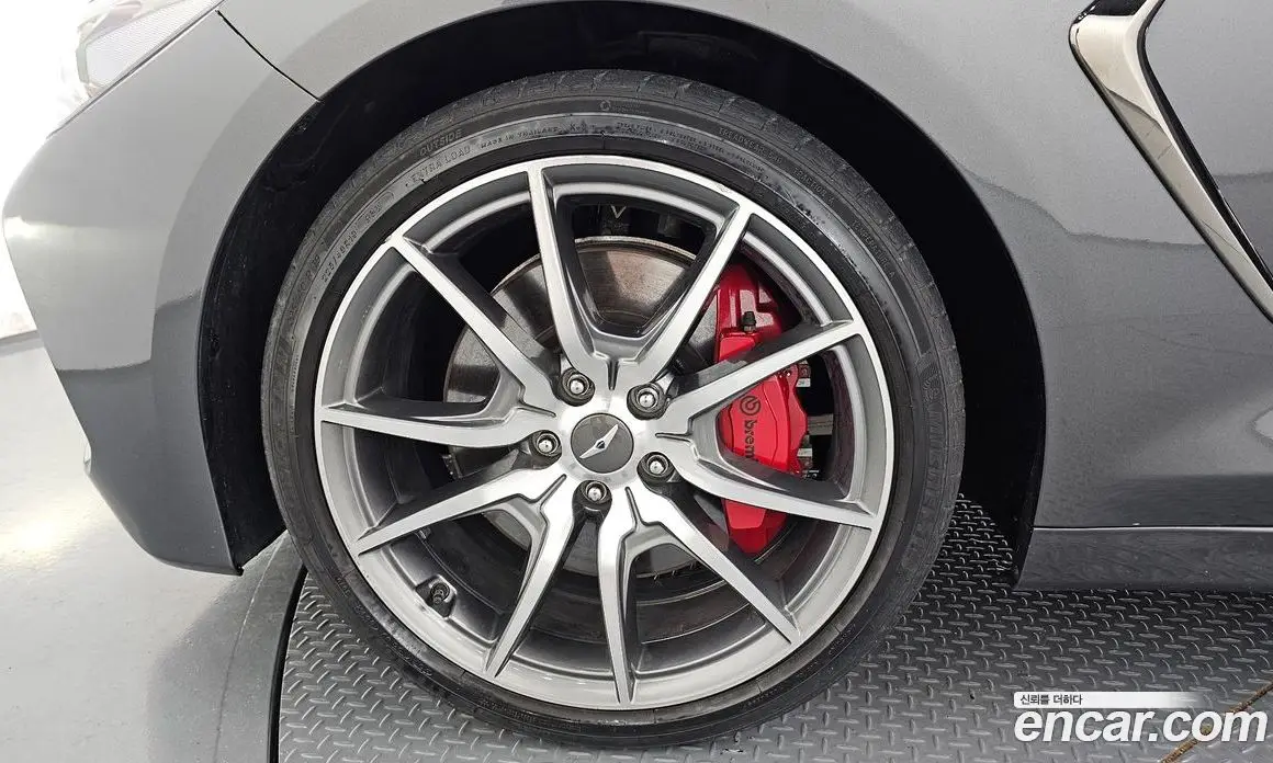 Genesis G70 2018 2.0 автомат (гидро), фото 4 Genesis G70 2018 2.0 автомат (гидро), фото 4