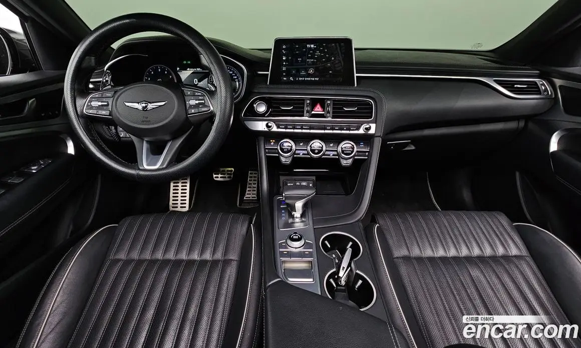 Genesis G70 2018 2.0 автомат (гидро), фото 9 Genesis G70 2018 2.0 автомат (гидро), фото 9