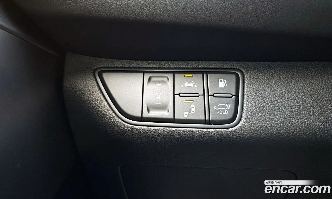 Genesis G70 2019 2.0 автомат (гидро), фото 17 Genesis G70 2019 2.0 автомат (гидро), фото 17