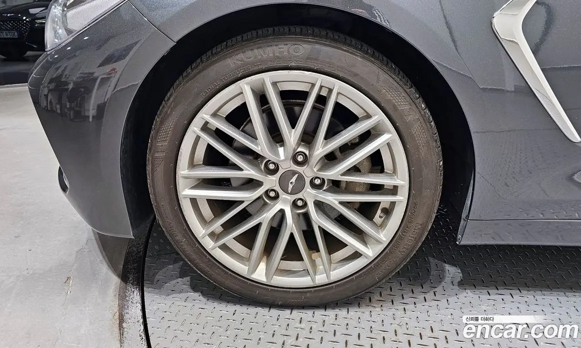 Genesis G70 2019 2.0 автомат (гидро), фото 5 Genesis G70 2019 2.0 автомат (гидро), фото 5