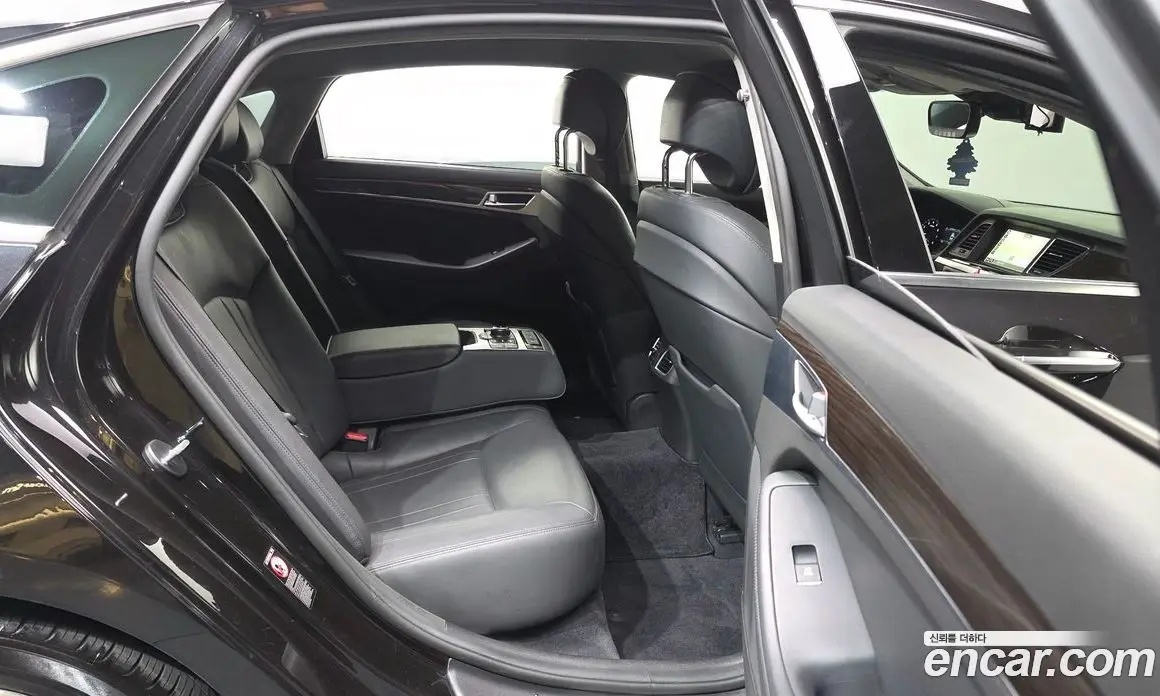 Genesis G80 2018 3.3 автомат (гидро), фото 12 Genesis G80 2018 3.3 автомат (гидро), фото 12