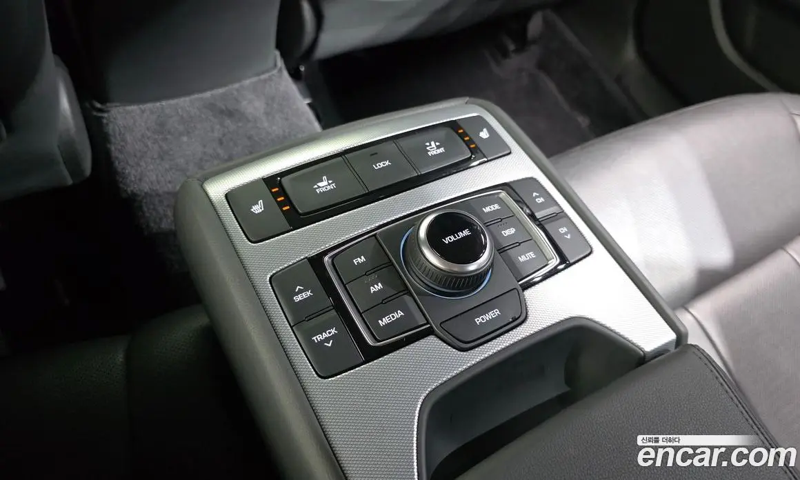 Genesis G80 2018 3.3 автомат (гидро), фото 19 Genesis G80 2018 3.3 автомат (гидро), фото 19