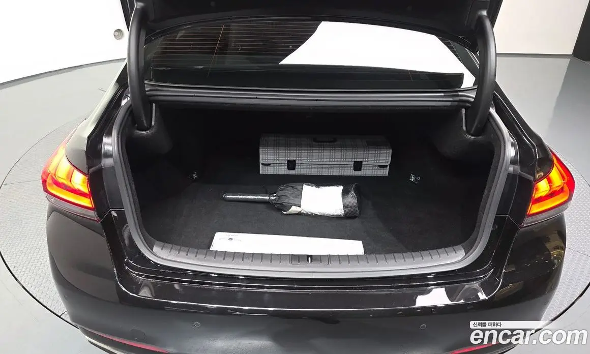 Genesis G80 2018 3.3 автомат (гидро), фото 20 Genesis G80 2018 3.3 автомат (гидро), фото 20