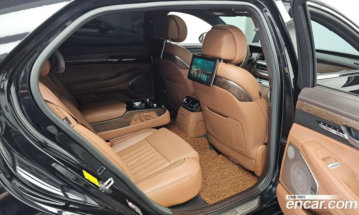 Genesis G90 2020 5.0 автомат (гидро), фото 18 Genesis G90 2020 5.0 автомат (гидро), фото 18