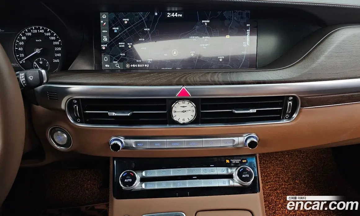Genesis G90 2020 5.0 автомат (гидро), фото 20 Genesis G90 2020 5.0 автомат (гидро), фото 20