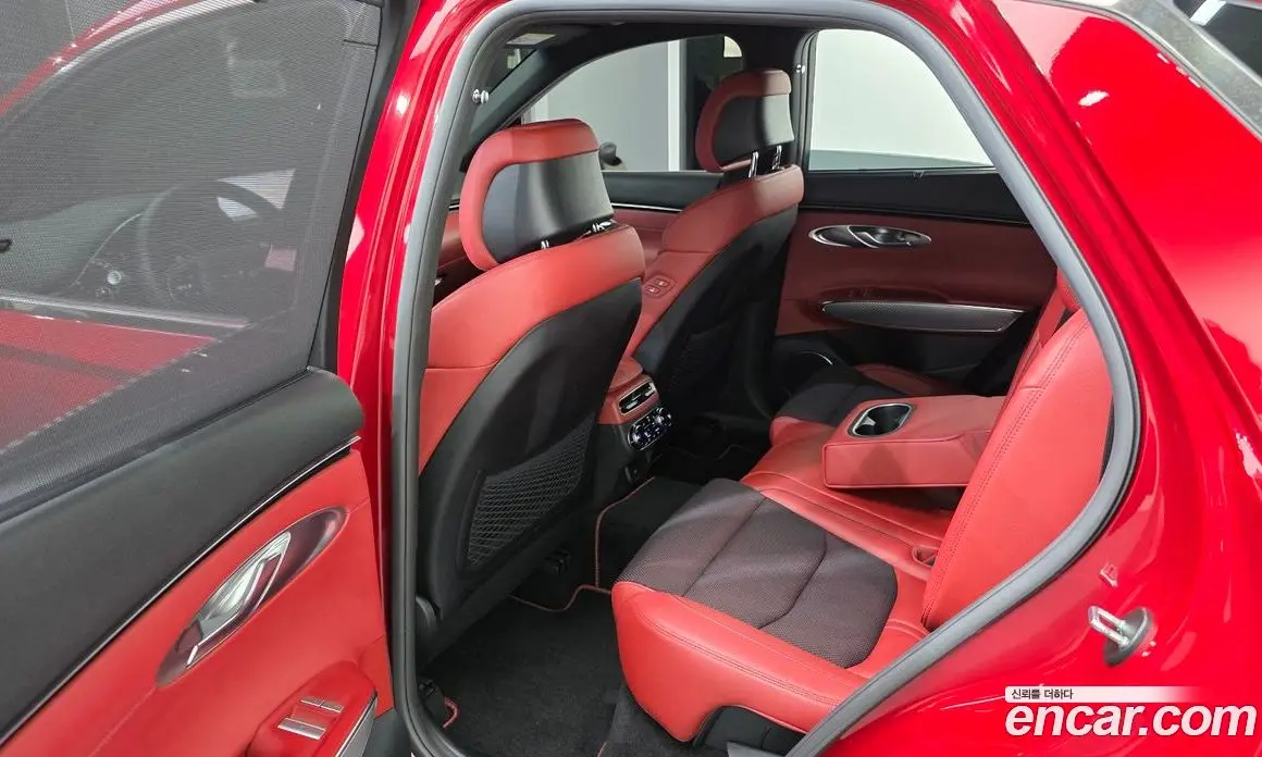 Genesis GV70 2021 2.5 автомат (гидро), фото 11 Genesis GV70 2021 2.5 автомат (гидро), фото 11