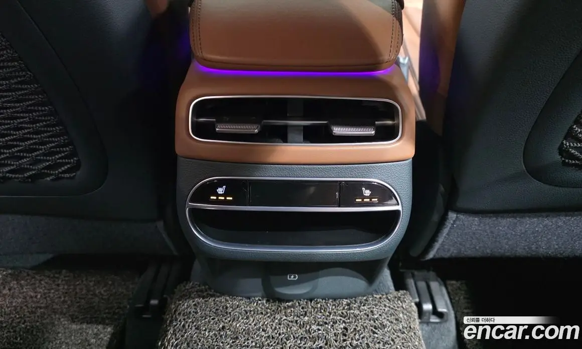 Genesis GV70 2021 2.5 автомат (гидро), фото 30 Genesis GV70 2021 2.5 автомат (гидро), фото 30