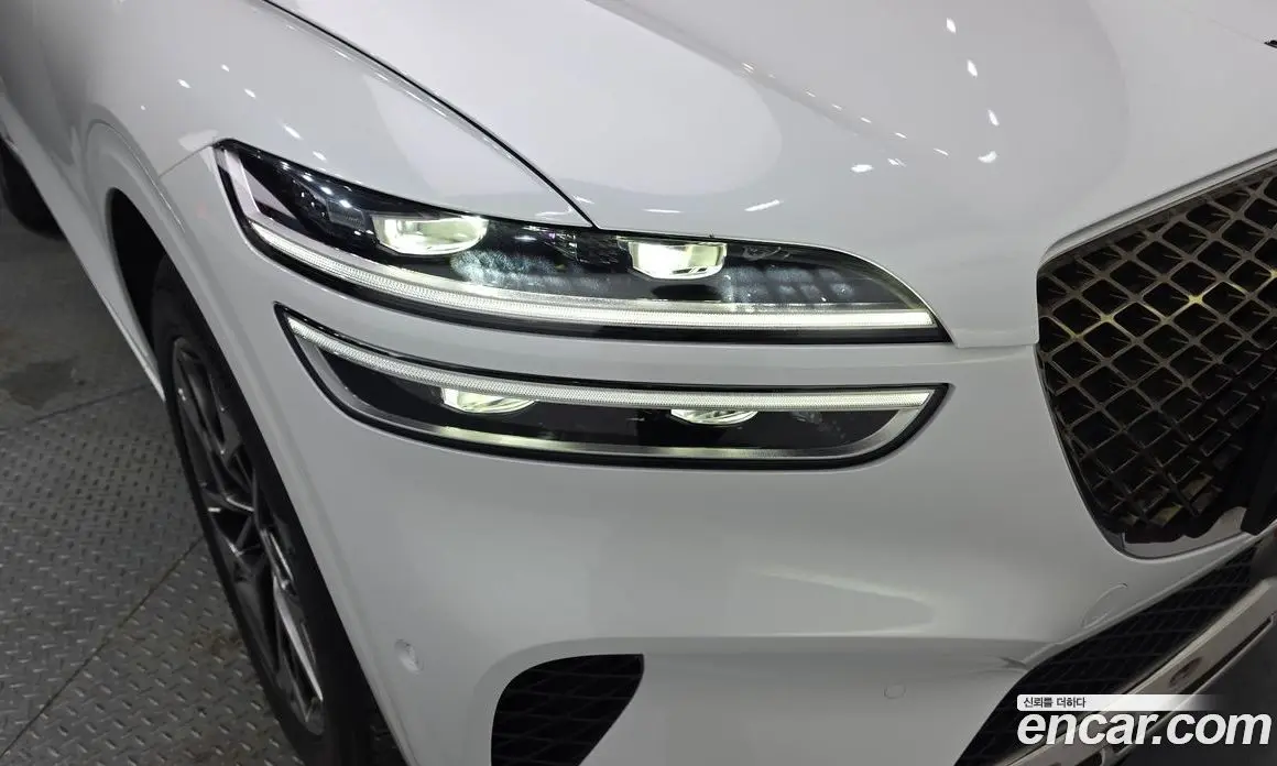 Genesis GV70 2021 2.5 автомат (гидро), фото 8 Genesis GV70 2021 2.5 автомат (гидро), фото 8